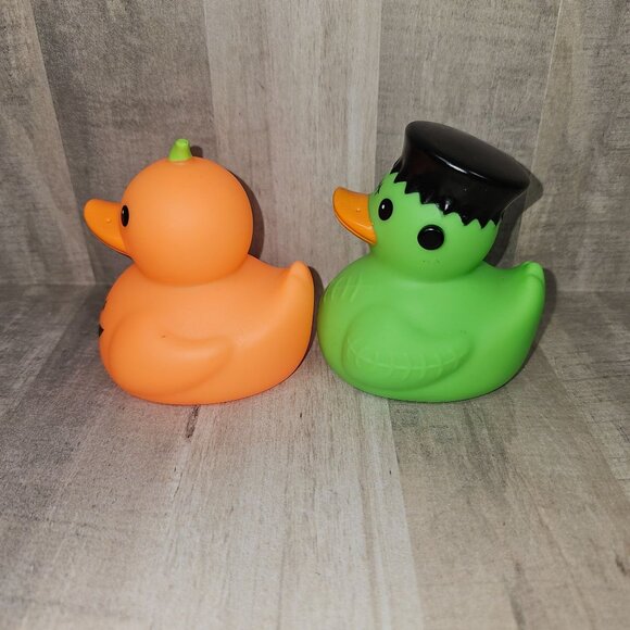 Halloween Rubber Ducks Duckies Ducky Pumpkin Frankenstein - Picture 2 of 8